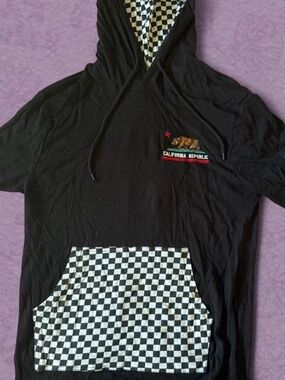 🐻Black & checkered hoodie with California Republic 🐾